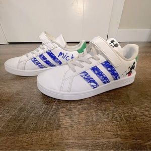 Adidas Disney Mickey Grand Court Sneaker Shoes US 2 youth